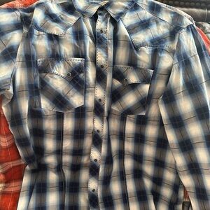 Wrangler Men's Navy and White Plaid Button Down Shirt
